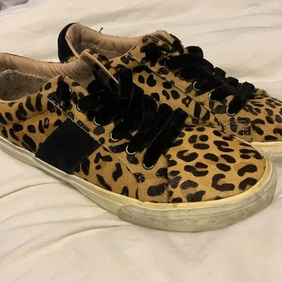 Leopard Print Athletic Shoes - Picture 2 of 5
